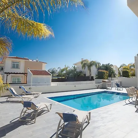 Dafnis Platina - Lovely 4 Bedroom With Private Pool - Close To The Villa