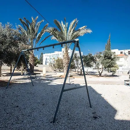 Dafnis Platina - Lovely 4 Bedroom With Private Pool - Close To The Protaras