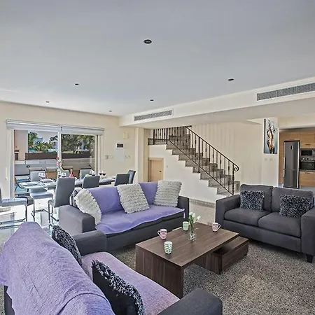 Dafnis Platina - Lovely 4 Bedroom With Private Pool - Close To The بروتاراس