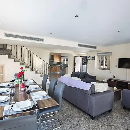 فيلة Dafnis Platina - Lovely 4 Bedroom With Private Pool - Close To The