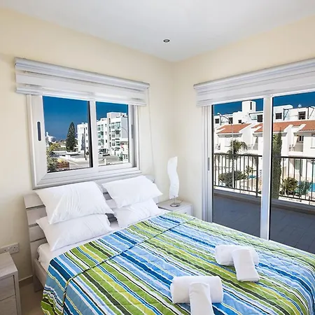 Dafnis Platina - Lovely 4 Bedroom With Private Pool Villa Protaras