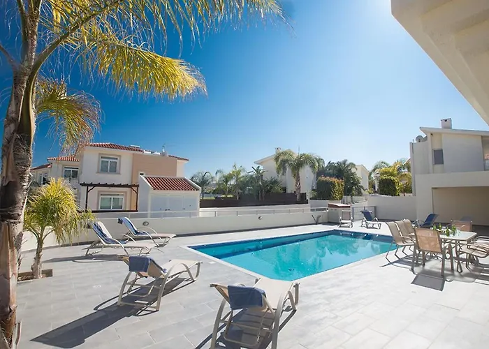 Dafnis Platina - Lovely 4 Bedroom With Private Pool Вилла *