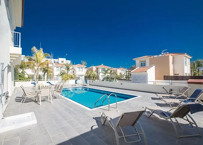 Dafnis Platina - Lovely 4 Bedroom With Private Pool Протарас