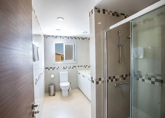 Вилла Dafnis Platina - Lovely 4 Bedroom With Private Pool Протарас