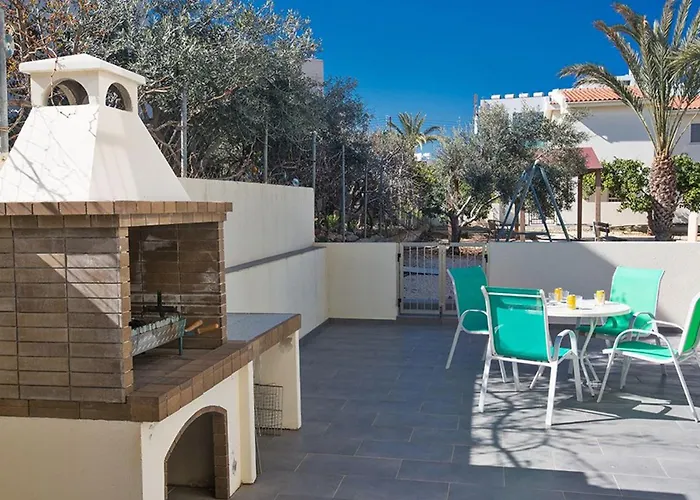 Dafnis Platina - Lovely 4 Bedroom With Private Pool * Протарас